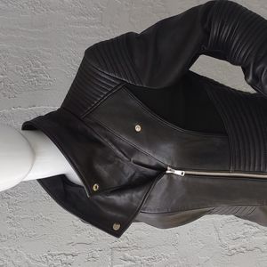 BEBE Ladies Beautiful 100% Lamb Leather Moto Jacket